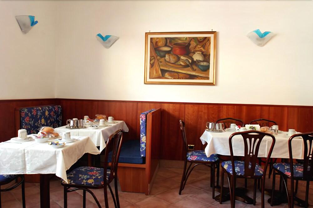Albergo Carla Pont-Saint-Martin Ngoại thất bức ảnh